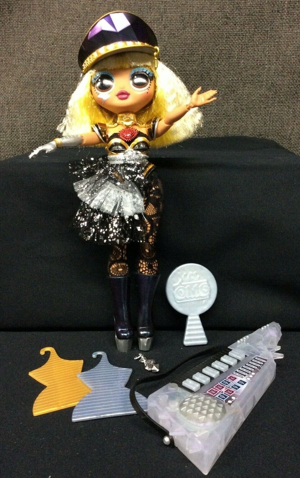 LOL Surprise! OMG Remix Super Surprise Doll~ Fame Queen~ New! See