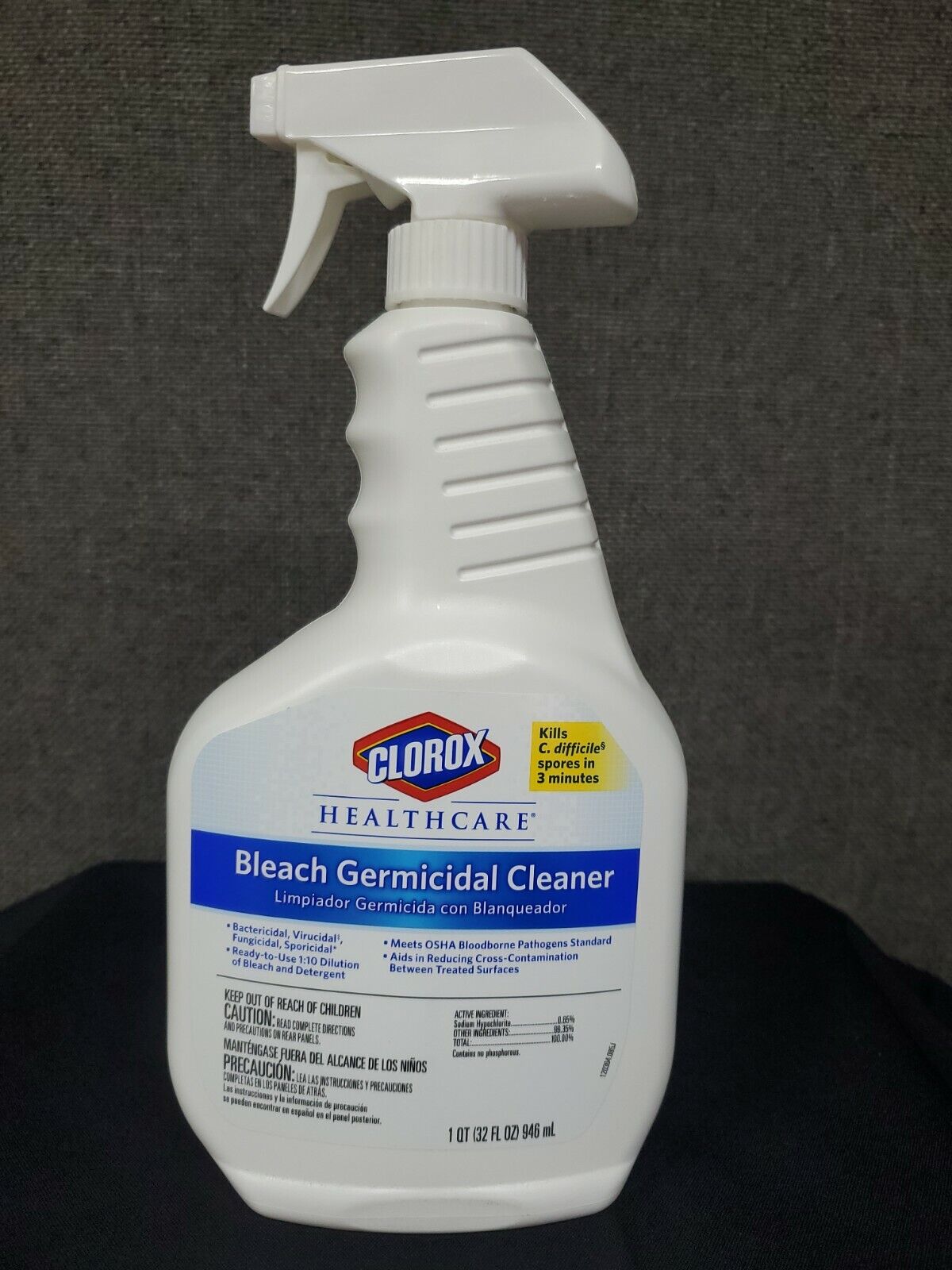 Clorox Clinical Germicidal Cleaner and Bleach Hospital Disinfectant, Health  Care Cleaning Products, Industrial Cleaning, Germicidal Spray, Clorox  Bleach, 32 Fl Ounces (Pack of 2) 