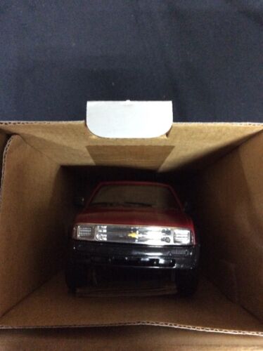 6189 AMT ERTL Dealer Promo 1995 Chevrolet S-10 4x4 Cherry Red Metallic 1 25 for sale online 