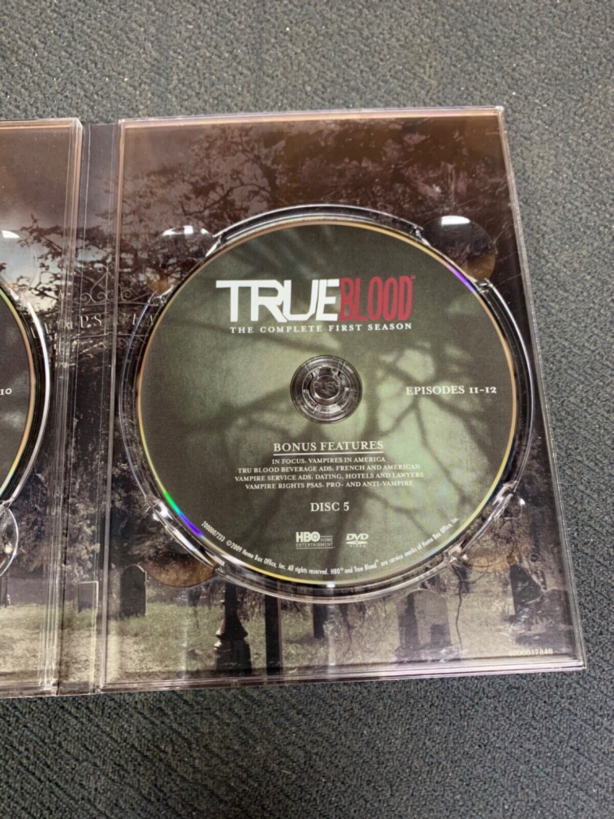 True Blood - The Complete First Season - BND Treasure Chest