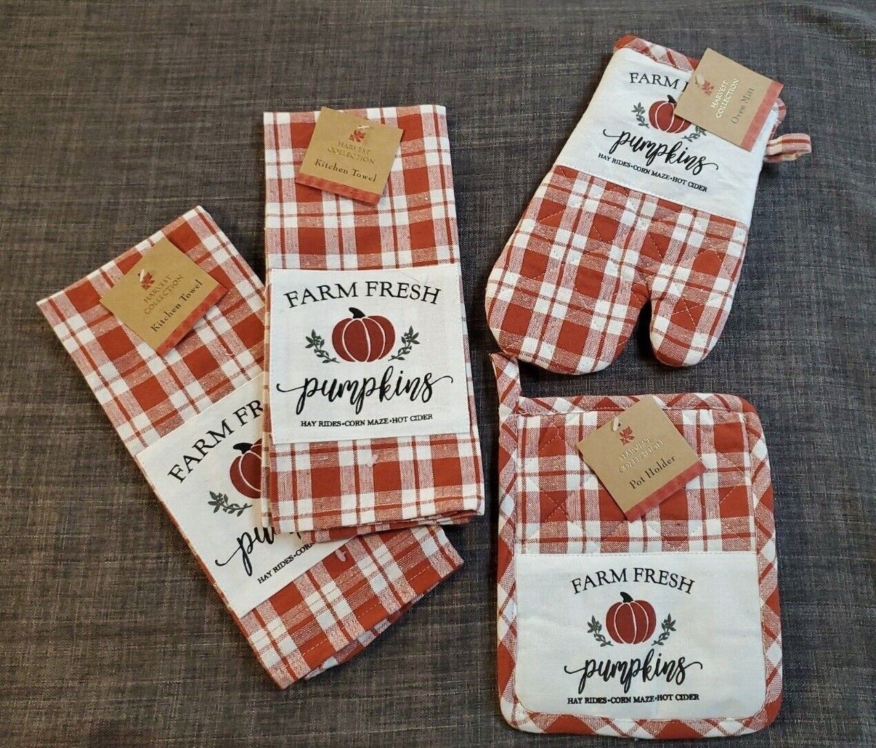 4 Pc Oven Mitt, Pot Holder & 2 Towels Set~ Choice of Thankful OR