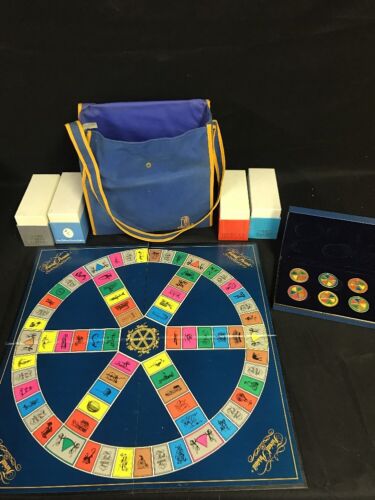 Trivial Pursuit Collectors Edition: 4 Editions with Deluxe Playing Pieces