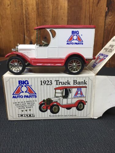 Ertl 1923 Truck Bank Big Auto Parts Nos